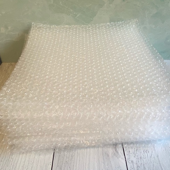 Home Office 35 12X12 Sheets of Bubble Wrap Supply - Picture 2 of 4